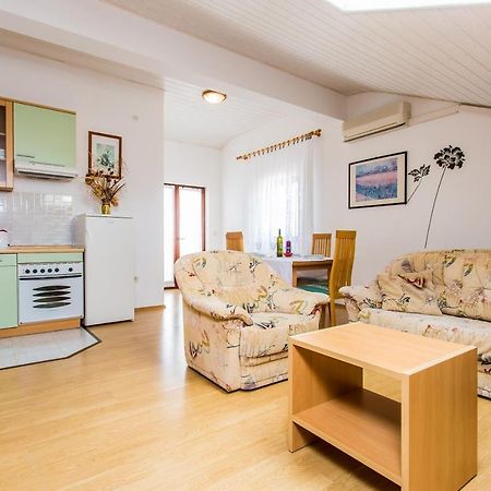 Guest House Lavanda 4 Njivice Εξωτερικό φωτογραφία