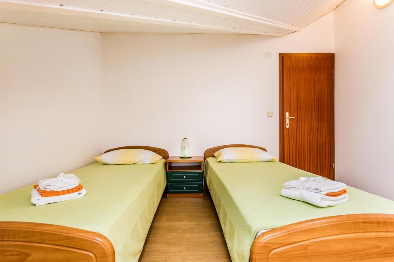 Guest House Lavanda 4 Njivice Εξωτερικό φωτογραφία