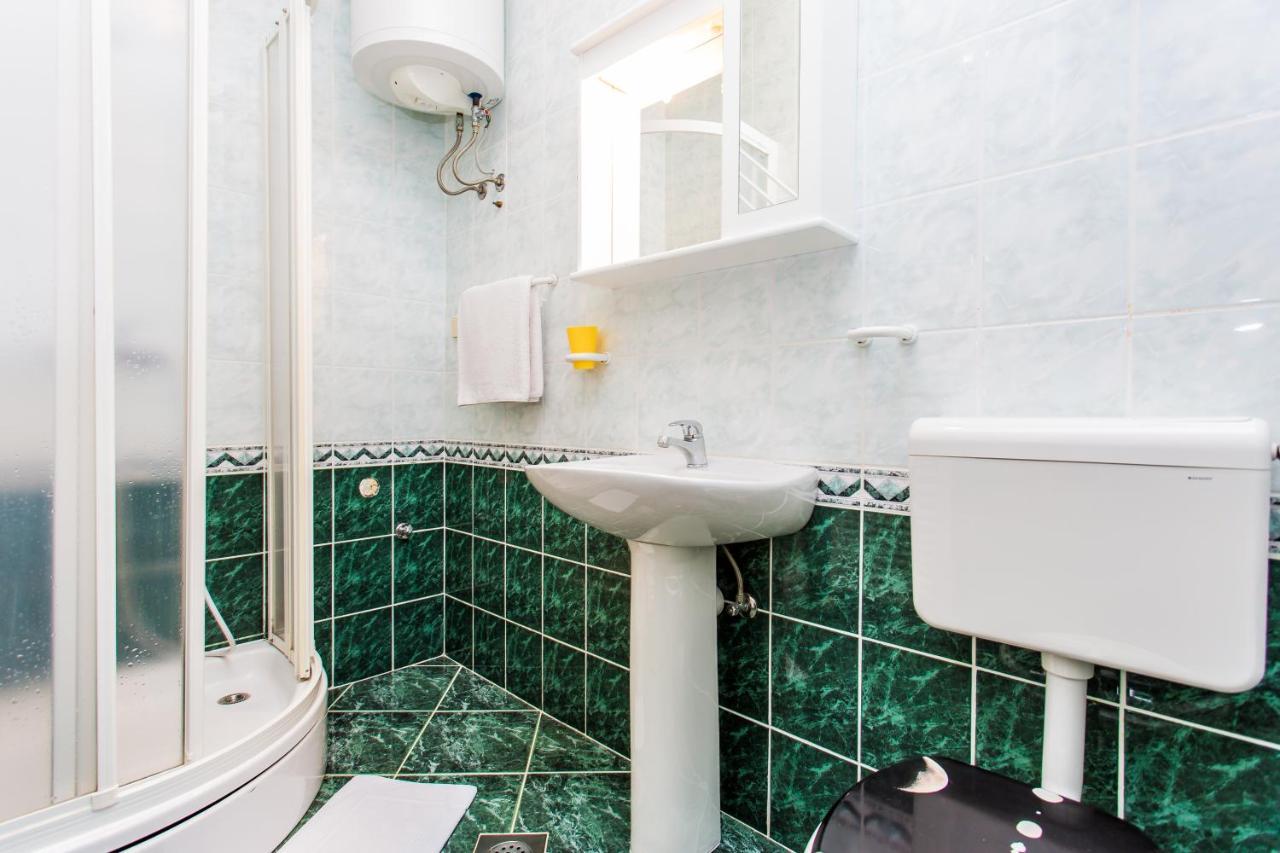 Guest House Lavanda 4 Njivice Εξωτερικό φωτογραφία